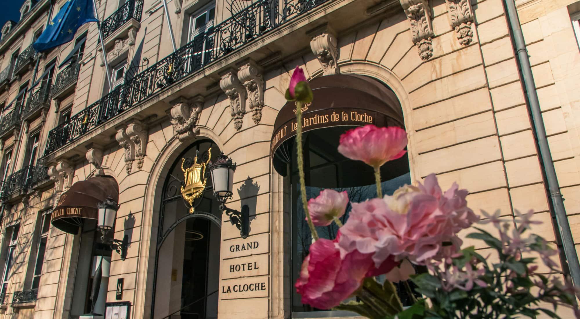 facade Grand hôtel La Cloche